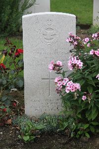 Hanover War Cemetery - Blurton, Philip Jones