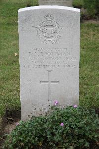 Hanover War Cemetery - Boothman, Robert Arthur