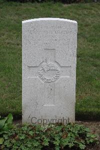 Hanover War Cemetery - Boswell-Kitching, Jack Lambert