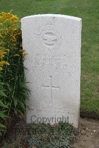 Hanover War Cemetery - Boswell, George Thomas