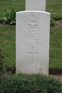 Hanover War Cemetery - Bream, Eric James