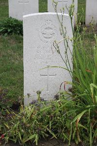 Hanover War Cemetery - Bright, Kenneth Ernest