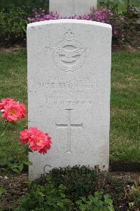 Hanover War Cemetery - Brownett, Henry John