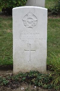 Hanover War Cemetery - Burdis, Wallace Victor John