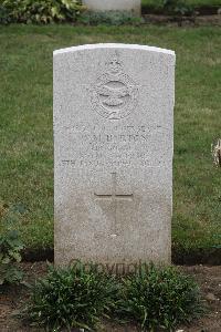 Hanover War Cemetery - Burton, Walter Matthew