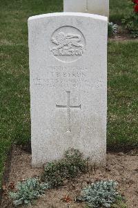 Hanover War Cemetery - Byron, Thomas Barrett