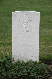 Hanover War Cemetery - Cahill, John