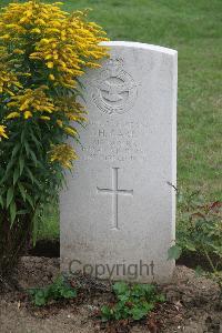 Hanover War Cemetery - Carr, James Henry