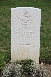 Hanover War Cemetery - Cassell, William Arthur