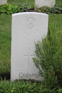 Hanover War Cemetery - Cassidy, L