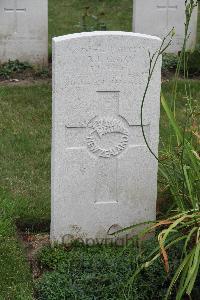 Hanover War Cemetery - Cato, Raymond Leonard