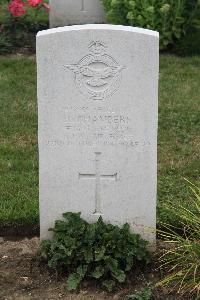 Hanover War Cemetery - Chambers, Richard