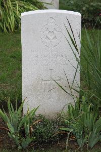 Hanover War Cemetery - Chatburn, H