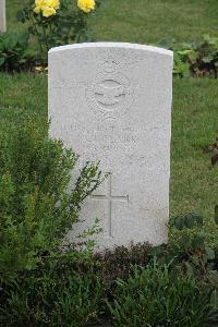 Hanover War Cemetery - Clark, Alan John