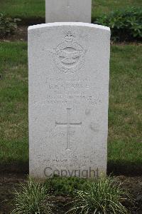 Hanover War Cemetery - Clarke, Brian Edward