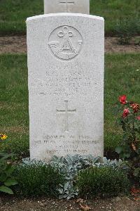 Hanover War Cemetery - Clarke, Reginald Charles