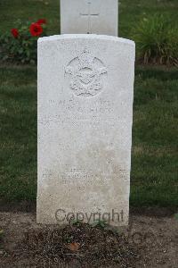 Hanover War Cemetery - Clifton, John William