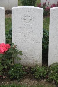 Hanover War Cemetery - Coles, Raymond Martin