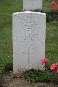 Hanover War Cemetery - Colston, Thomas James