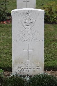 Hanover War Cemetery - Compton, William Walter Stanley