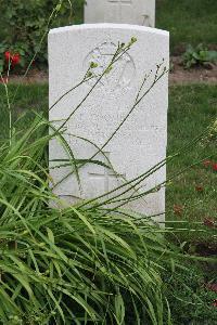 Hanover War Cemetery - Coombes, Frank