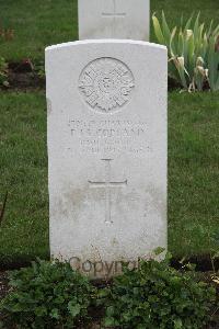 Hanover War Cemetery - Copland, Peter James Stuart