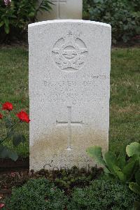 Hanover War Cemetery - Crew, Basil Glynn