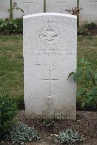 Hanover War Cemetery - Crow, Arthur Maurice