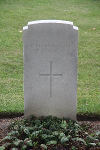 Hanover War Cemetery - Crowhurst, L M