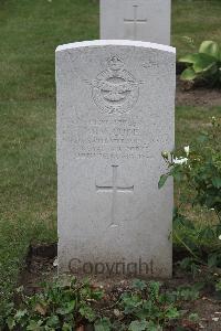 Hanover War Cemetery - Cude, Basil Vincent