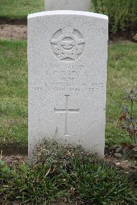 Hanover War Cemetery - Curatolo, Louis