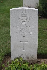 Hanover War Cemetery - Davey, Frederick James