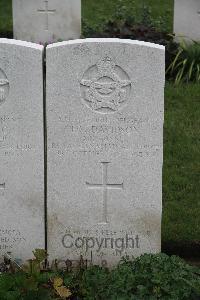 Hanover War Cemetery - Davidson, Edward Vicary