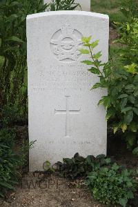 Hanover War Cemetery - Davidson, John McIntosh