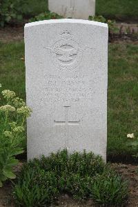 Hanover War Cemetery - Davies, George Edward