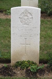 Hanover War Cemetery - Davies, Lawrence Ward