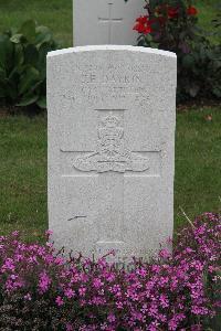 Hanover War Cemetery - Daykin, John E.