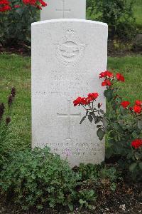 Hanover War Cemetery - Dean, Dennis Lawrence