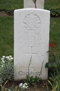 Hanover War Cemetery - Deighton, Harold