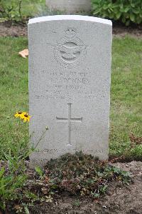 Hanover War Cemetery - Denney, Ronald Frederick