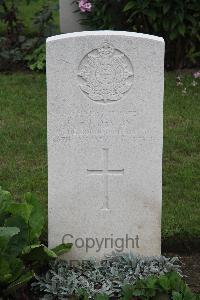 Hanover War Cemetery - Devlin, Francis Joseph