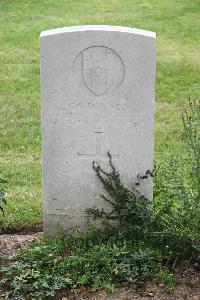 Hanover War Cemetery - Donald, George Smith