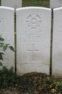 Hanover War Cemetery - Donaldson, Malcolm Forrest