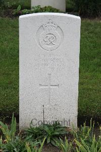 Hanover War Cemetery - Driscoll, William