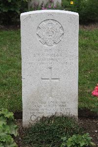 Hanover War Cemetery - Drissell, Albert Thomas Samuel