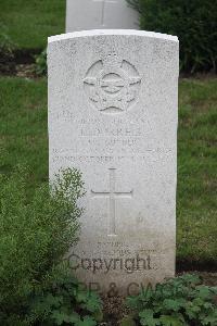 Hanover War Cemetery - Durrell, Donald