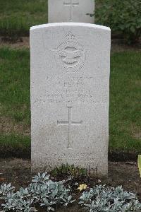 Hanover War Cemetery - Exley, Harry