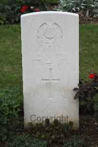 Hanover War Cemetery - Farnell, Jack