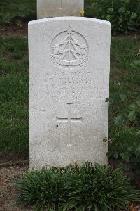 Hanover War Cemetery - Fellenor, Kenneth Roy