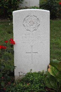 Hanover War Cemetery - Fenton, C W